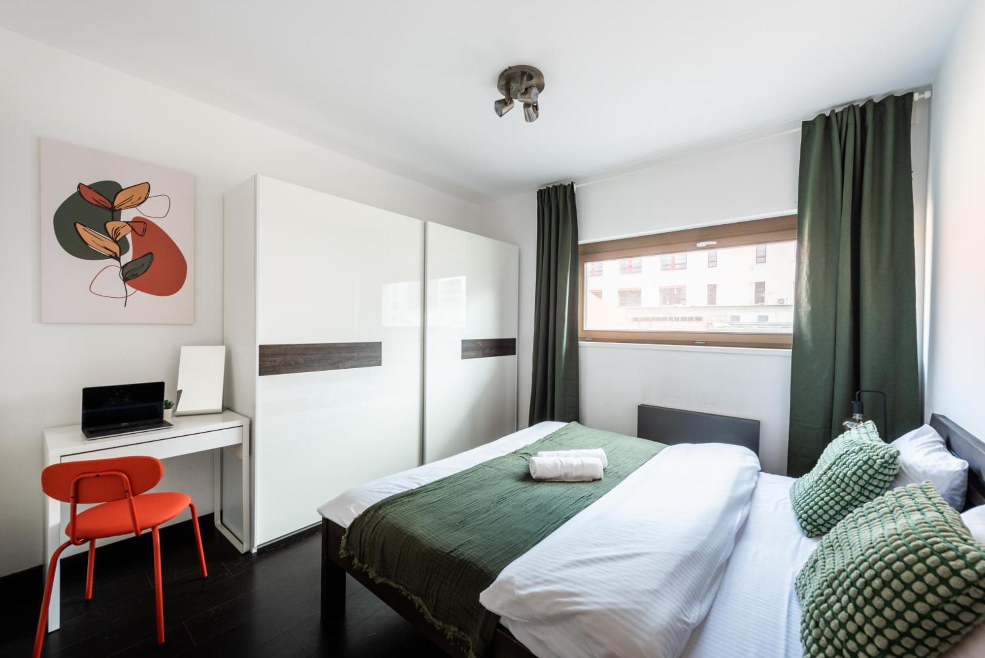 Duplex With 3 Bedrooms Praha